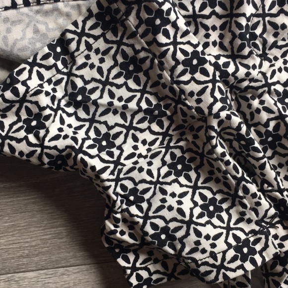 Patterned Shorts - Picture 3 of 5